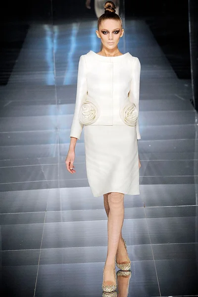 Look 8